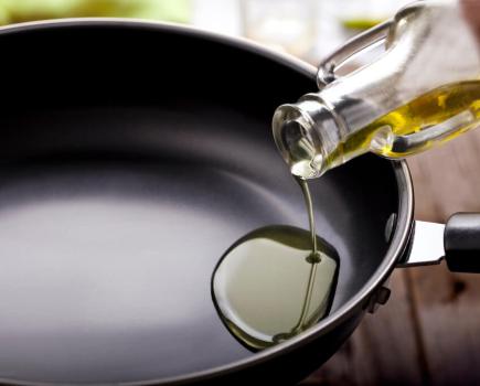 What's the Best Cooking Oil? Pros and Cons of Each | Men's Fitness UK