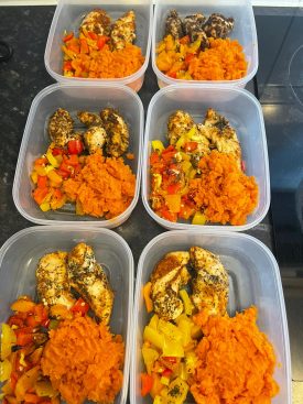 Six tubs of chicken, sweet potato and vegetables